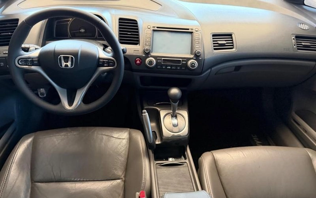imagem-https://www.socarrao.com.br/sc-vehicle-images-prod/4124988/1790359295063-8514023_8_B_a12bef39fb.jpeg