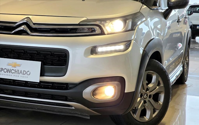 imagem-https://www.socarrao.com.br/sc-vehicle-images-prod/4125252/1790383642152-6ab2f27a-37f3-47b5-bf2a-edc99eef6ea520260901142551.jpeg