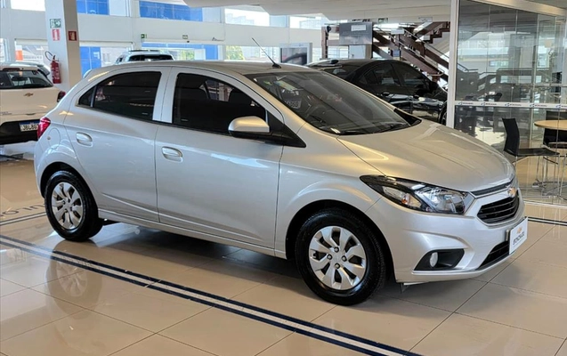 imagem-https://www.socarrao.com.br/sc-vehicle-images-prod/4125294/1790359712989-d541c2eb-df37-4482-a482-27a07ae1907920260909174811.jpeg