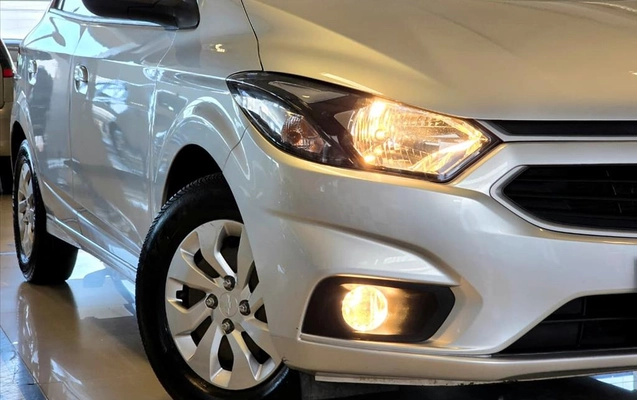 imagem-https://www.socarrao.com.br/sc-vehicle-images-prod/4125294/1790359712998-27eb3859-505f-446a-8c62-a7f6102b790120260909174816.jpeg