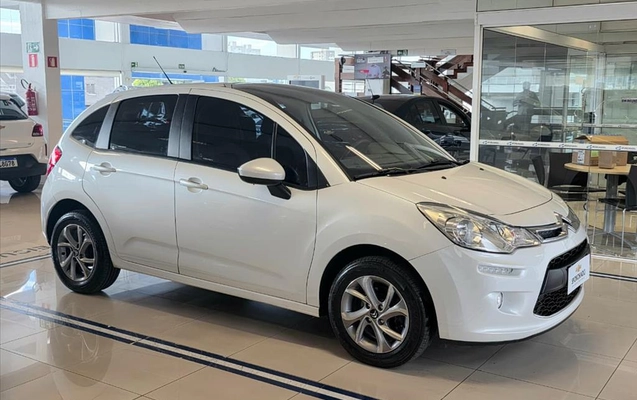 imagem-https://www.socarrao.com.br/sc-vehicle-images-prod/4125295/1790383740605-d15da197-fe81-483a-a95b-b285dc081be320260908091647.jpeg