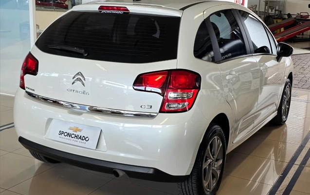 imagem-https://www.socarrao.com.br/sc-vehicle-images-prod/4125295/1790383740605-dc6efb0f-3485-4d02-8158-ce9ca81d631820260908091648.jpeg