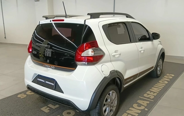 imagem-https://www.socarrao.com.br/sc-vehicle-images-prod/4125431/1790360108388-30JD9yfG9vnaoo0LazXpCUQ6FLfobDtb.jpg