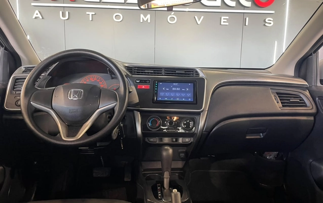 imagem-https://www.socarrao.com.br/sc-vehicle-images-prod/4125511/1790360352531-003_76ea1ae8d8bc905f6793f9d5cbf5b5e5.jpg