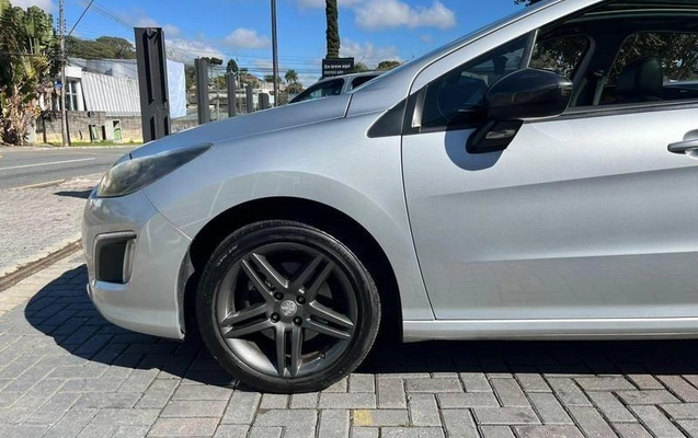 imagem-https://www.socarrao.com.br/sc-vehicle-images-prod/4125590/1790867432531-8514210_1_B_3799d88d26.jpeg