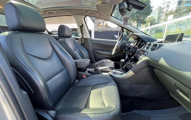 imagem-https://www.socarrao.com.br/sc-vehicle-images-prod/4125590/1790867432548-8514210_15_B_f5df9e50c7.jpeg