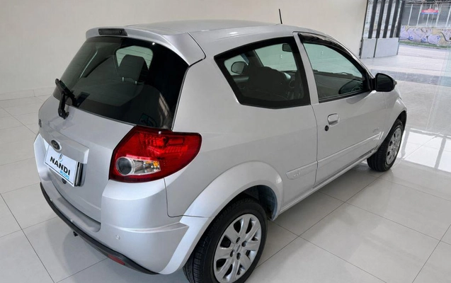 imagem-https://www.socarrao.com.br/sc-vehicle-images-prod/4125777/1790360743262-1235309.jpg