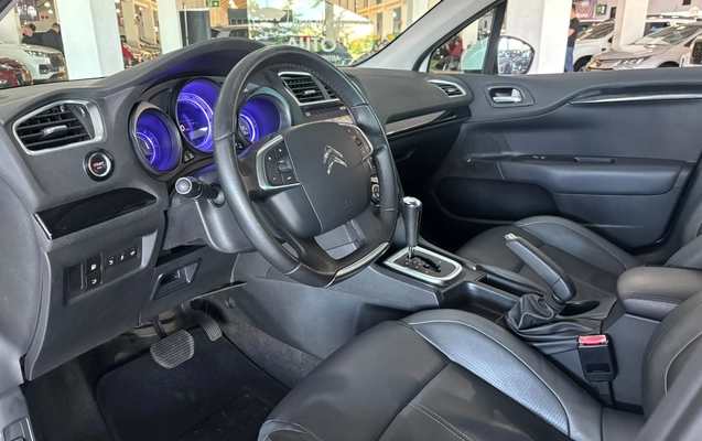 imagem-https://www.socarrao.com.br/sc-vehicle-images-prod/4125801/1790361045115-2_032900.jpg