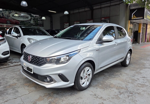 Fiat Argo DRIVE 1.3 8V Flex 2018 Prata — foto 1 de 3