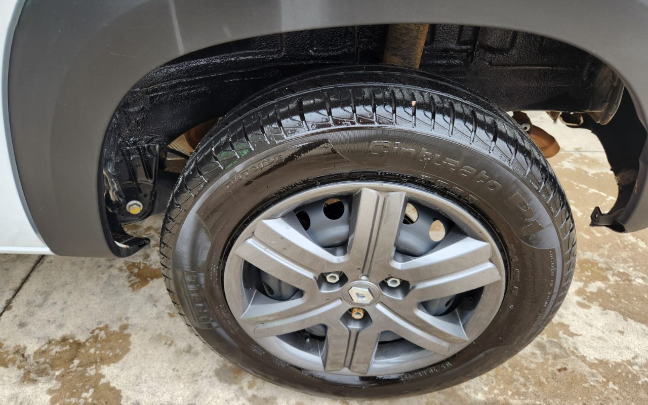 imagem-https://www.socarrao.com.br/sc-vehicle-images-prod/4126215/1790362097192-V2hhdHNBcHAgSW1hZ2UgMjAyNi0wOS0yNSBhdCAwOS41OC4wNCAoMSkuanBlZw.jpeg