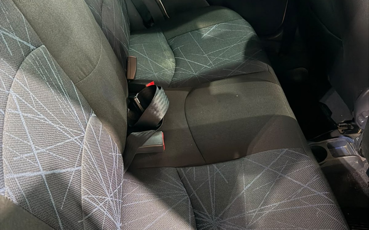 imagem-https://www.socarrao.com.br/sc-vehicle-images-prod/4126457/1790362467984-V2hhdHNBcHAgSW1hZ2UgMjAyNi0wOS0yNSBhdCAxMS40MC4zNyBBTSAoMSkuanBlZw.jpeg