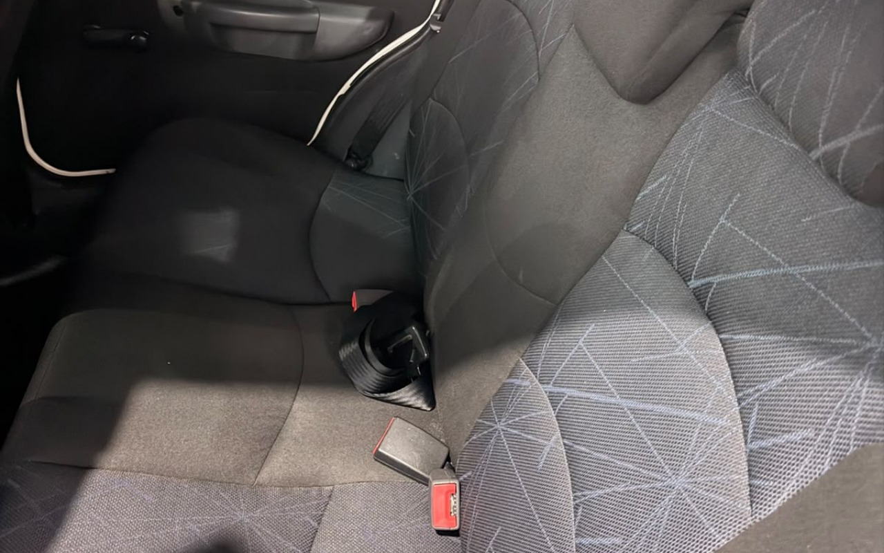 imagem-https://www.socarrao.com.br/sc-vehicle-images-prod/4126457/1790362468137-V2hhdHNBcHAgSW1hZ2UgMjAyNi0wOS0yNSBhdCAxMS40MC4zNyBBTSAoMikuanBlZw.jpeg