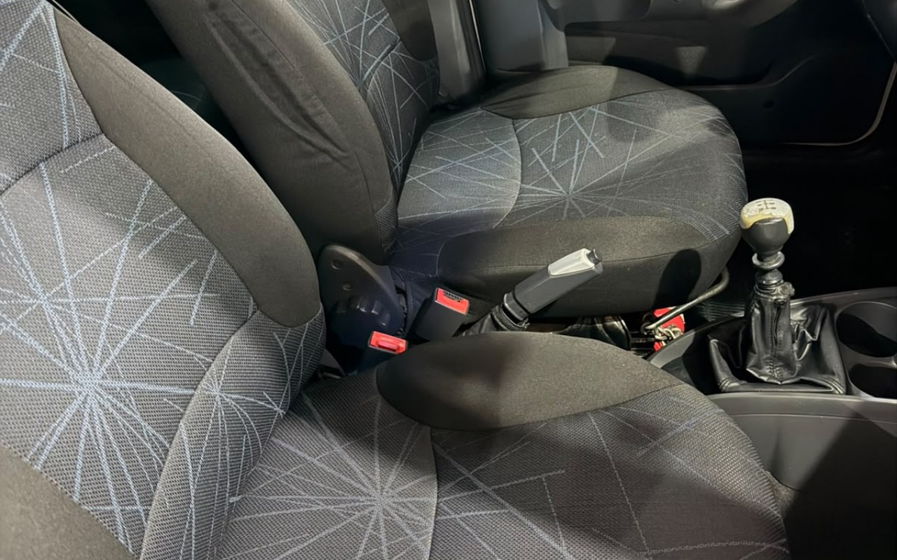 imagem-https://www.socarrao.com.br/sc-vehicle-images-prod/4126457/1790362468232-V2hhdHNBcHAgSW1hZ2UgMjAyNi0wOS0yNSBhdCAxMS40MC4zNyBBTS5qcGVn.jpeg