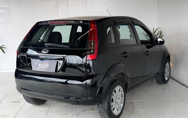imagem-https://www.socarrao.com.br/sc-vehicle-images-prod/4126458/1790794285473-8473043_3_B_a0a7e4e611.jpeg