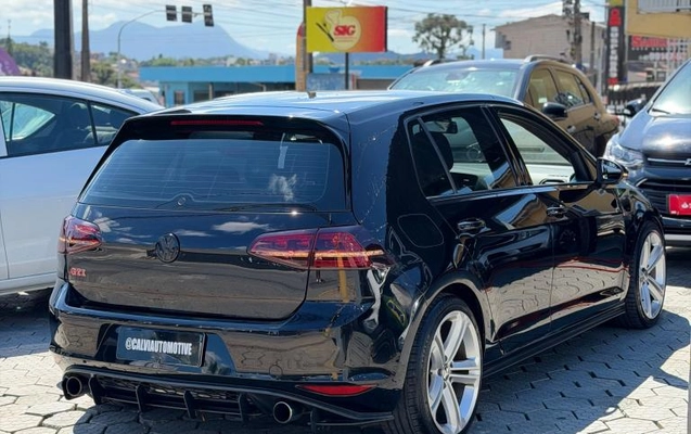 imagem-https://www.socarrao.com.br/sc-vehicle-images-prod/4126489/1790362863977-69436ab6c42117c80.jpg