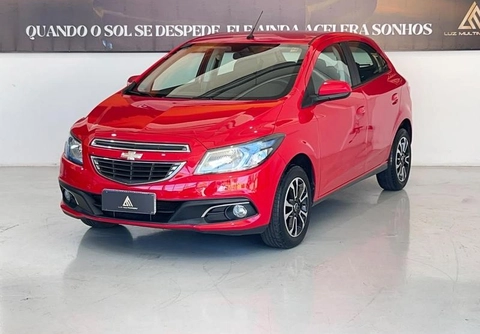 Chevrolet Onix 2015 Vermelho — foto 1 de 3