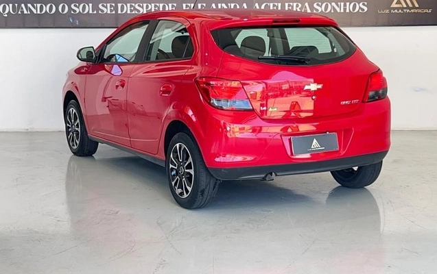 imagem-https://www.socarrao.com.br/sc-vehicle-images-prod/4126494/1790683141037-8513288_7_B_5b562aac09.jpeg