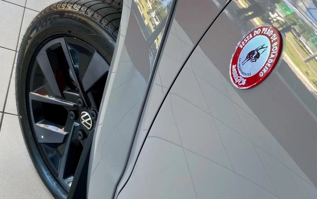 imagem-https://www.socarrao.com.br/sc-vehicle-images-prod/41265/1789391357212-7554148_8_B_506b7512a9.jpeg