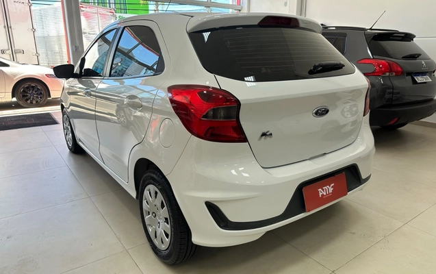 imagem-https://www.socarrao.com.br/sc-vehicle-images-prod/4126629/1790363117874-cXdlci5qcGVn.jpeg