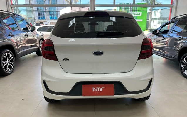 imagem-https://www.socarrao.com.br/sc-vehicle-images-prod/4126629/1790363118141-d3MuanBlZw.jpeg