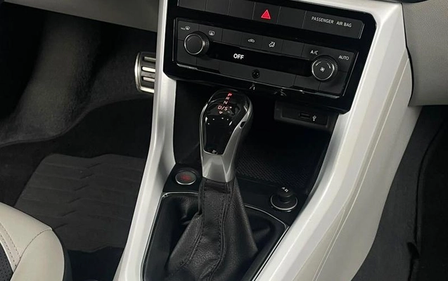 imagem-https://www.socarrao.com.br/sc-vehicle-images-prod/4126714/1790363216886-8514489_10_B_d48759f4af.jpeg