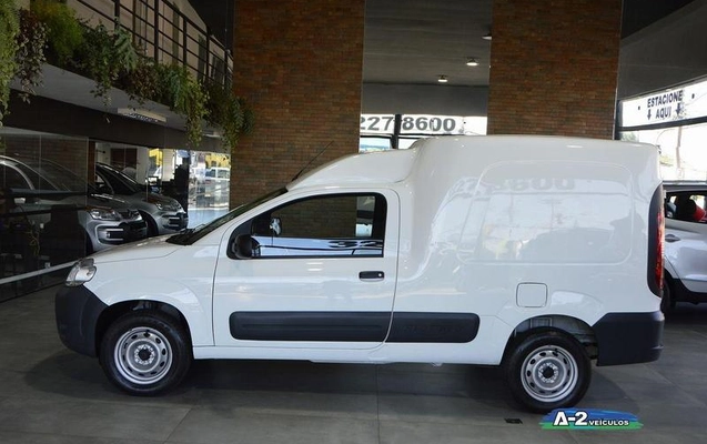 imagem-https://www.socarrao.com.br/sc-vehicle-images-prod/4126743/1790363325143-8514653_7_B_9502e4a881.jpeg