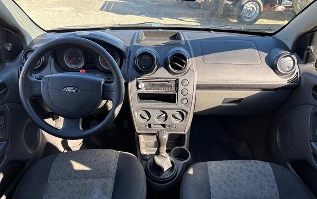 imagem-https://www.socarrao.com.br/sc-vehicle-images-prod/4126779/1790366945462-8469820_17_B_35c09e7166.jpeg
