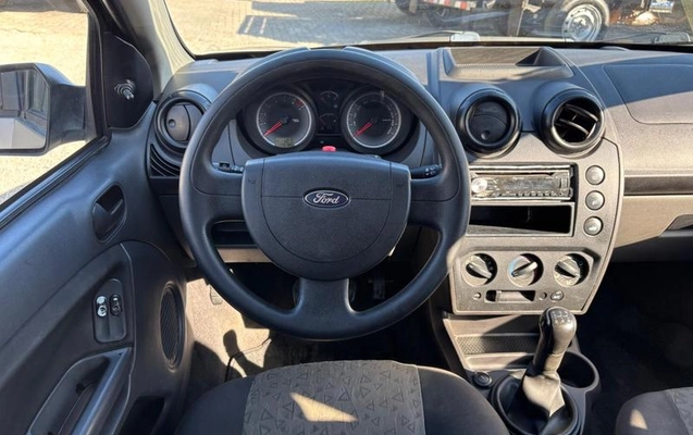 imagem-https://www.socarrao.com.br/sc-vehicle-images-prod/4126779/1790366945464-8469820_18_B_d02729aaa6.jpeg