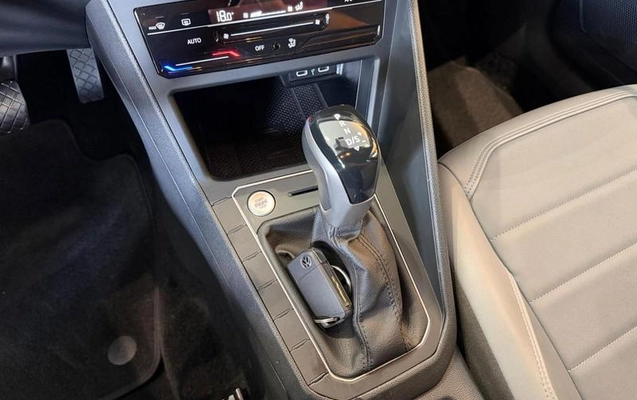 imagem-https://www.socarrao.com.br/sc-vehicle-images-prod/4126832/1790428449413-8511921_16_B_1565cb62b4.jpeg