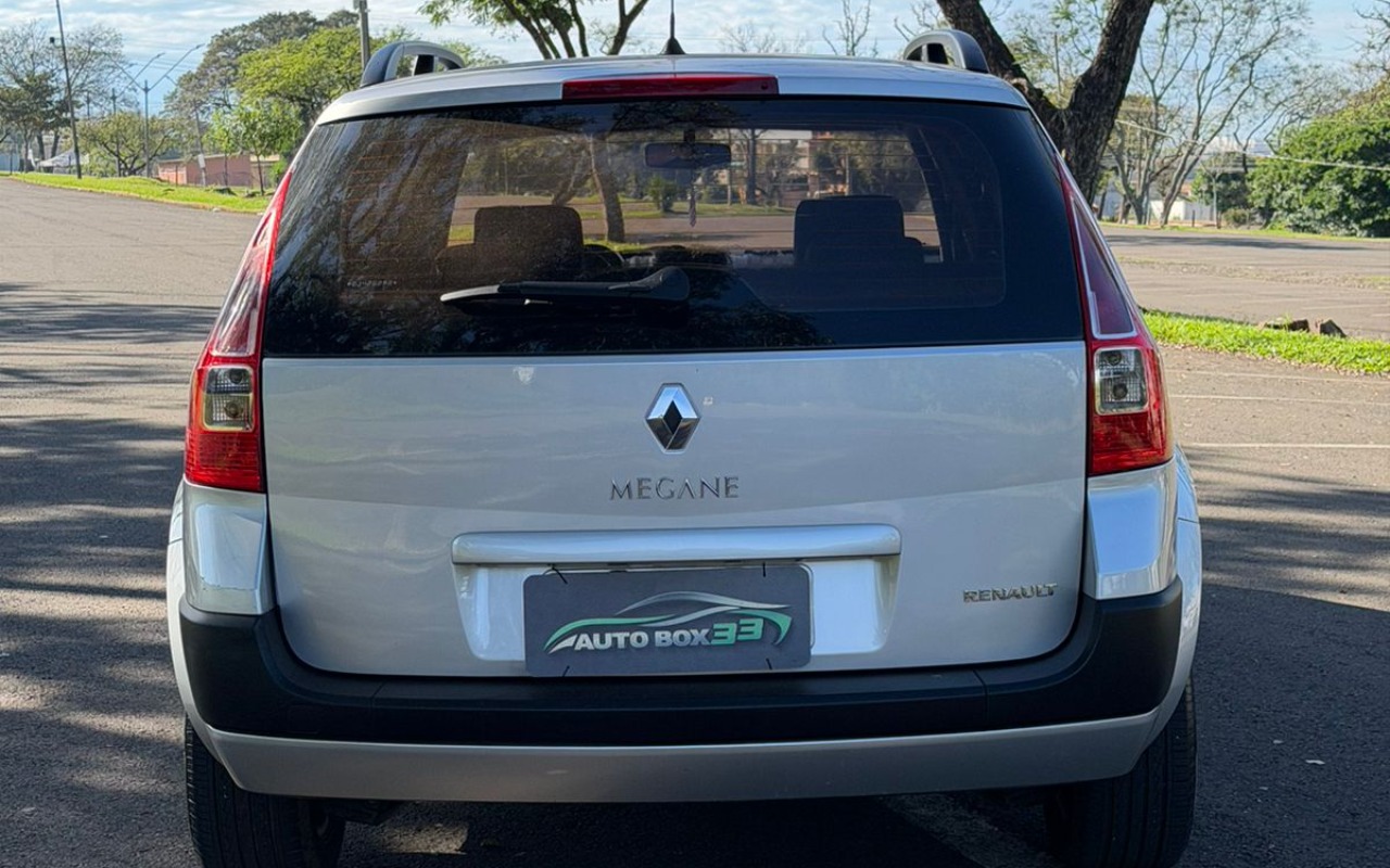 imagem-https://www.socarrao.com.br/sc-vehicle-images-prod/4127043/1790364042220-V2hhdHNBcHAgSW1hZ2UgMjAyNi0wOS0yMyBhdCAwOS40OS4yMSAoMSkuanBlZw.jpeg