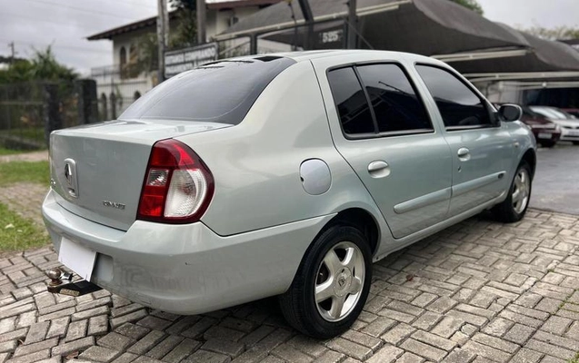 imagem-https://www.socarrao.com.br/sc-vehicle-images-prod/4127069/1790364083198-8441998_17_B_28b4deb73c.jpeg