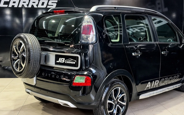 imagem-https://www.socarrao.com.br/sc-vehicle-images-prod/4127162/1790444533577-19e424f758894ca6b53712b1353a054b_1790346260871.jpg