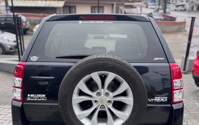 imagem-https://www.socarrao.com.br/sc-vehicle-images-prod/4127183/1790364535567-SU1HLTIwMjYwOTI1LVdBMDAyMy5qcGc.jpg