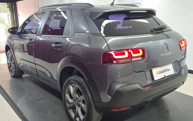 imagem-https://www.socarrao.com.br/sc-vehicle-images-prod/4127196/1790364653591-8514841_3_B_61186b3c09.jpeg