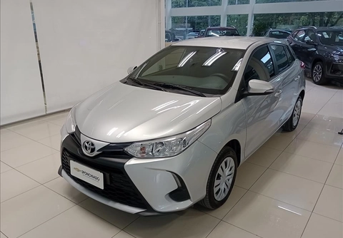 Toyota Yaris 2025 Prata — foto 1 de 3
