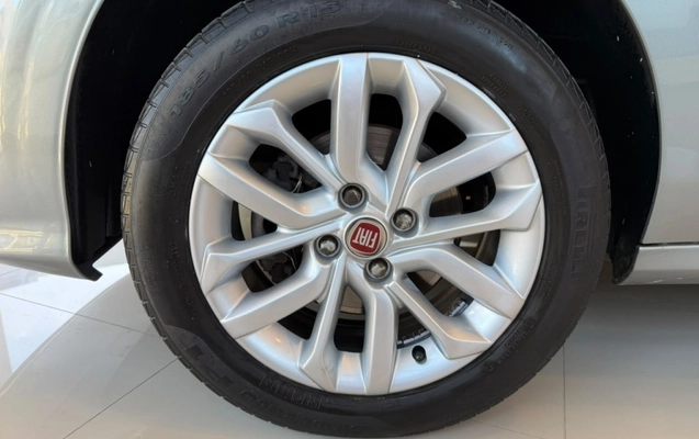 imagem-https://www.socarrao.com.br/sc-vehicle-images-prod/4127242/1790364838049-6_043344.jpg
