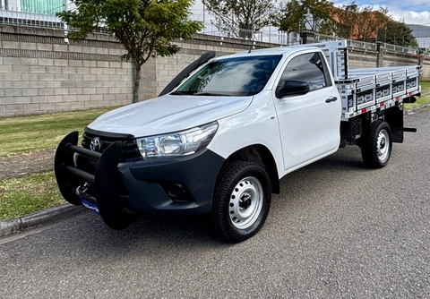 Toyota Hilux 2018 Branco — foto 1 de 2