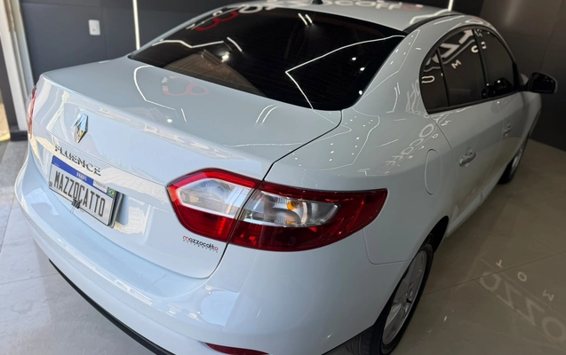imagem-https://www.socarrao.com.br/sc-vehicle-images-prod/4127496/1790366907930-003_6e7ded4832cf532e34c41b6d64e4c53e.jpg