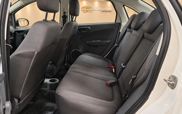 imagem-https://www.socarrao.com.br/sc-vehicle-images-prod/4127510/1790365349331-Rk0gDUO6GuYLFoPJXunpeyifxagI90rU.jpg