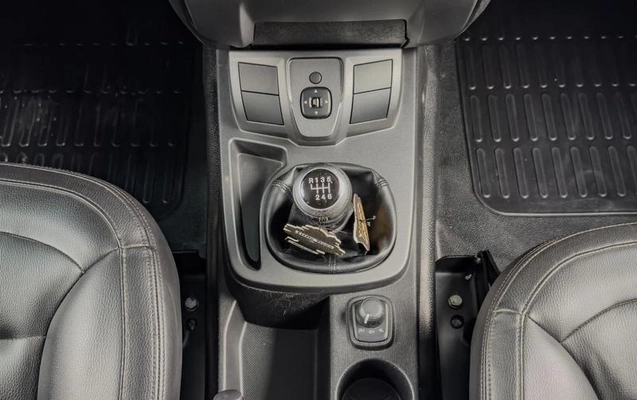 imagem-https://www.socarrao.com.br/sc-vehicle-images-prod/4127594/1790599909588-8476175_9_B_62d1d7b436.jpeg