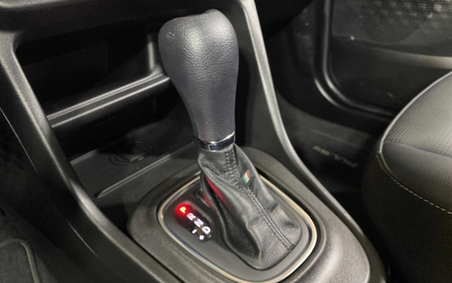 imagem-https://www.socarrao.com.br/sc-vehicle-images-prod/4127772/1790365935505-003_49d1652e1db8ad42412a41065ab56a1b.jpg