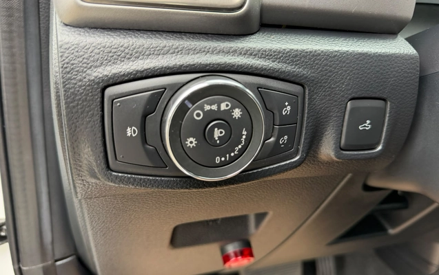 imagem-https://www.socarrao.com.br/sc-vehicle-images-prod/4127872/1790366309990-003_f0ea0de79a71c919d50a2a0cb328d92d.jpg