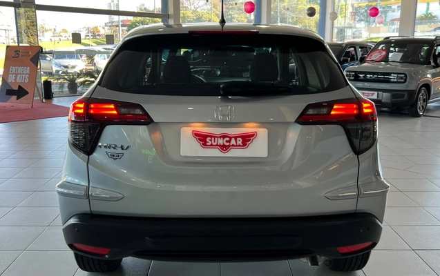 imagem-https://www.socarrao.com.br/sc-vehicle-images-prod/4128104/1790366906839-19_050742.jpg