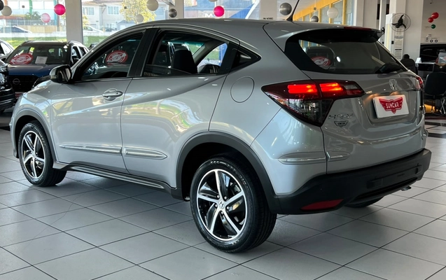 imagem-https://www.socarrao.com.br/sc-vehicle-images-prod/4128104/1790366906840-21_050742.jpg