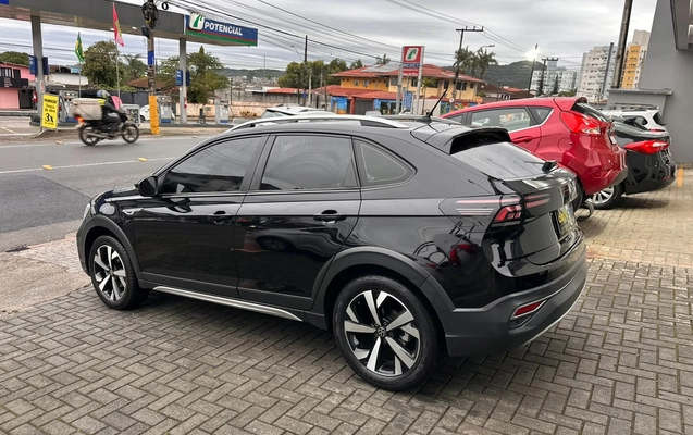 imagem-https://www.socarrao.com.br/sc-vehicle-images-prod/4128153/1790366995898-ee19e635-2713-4546-8a7b-710b841f8f43.jpeg