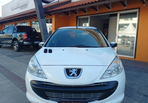 Peugeot 207 XR 1.4 Flex 8V 3p 2011 Branco — foto 1 de 3