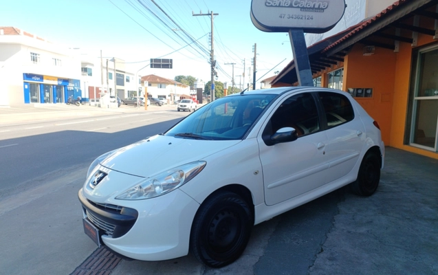 imagem-https://www.socarrao.com.br/sc-vehicle-images-prod/4128172/1790367474834-app-photos-RK9xDGMipY9hHz4JxKu4faInfdoQkX8x.jpg