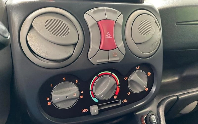 imagem-https://www.socarrao.com.br/sc-vehicle-images-prod/4128253/1790367157167-8499562_17_B_925b06eb27.jpeg