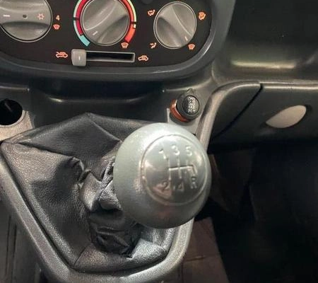 imagem-https://www.socarrao.com.br/sc-vehicle-images-prod/4128253/1790367157170-8499562_14_B_65216ecd85.jpeg