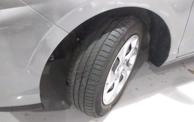 imagem-https://www.socarrao.com.br/sc-vehicle-images-prod/4128283/1790367352826-2_023349.jpg